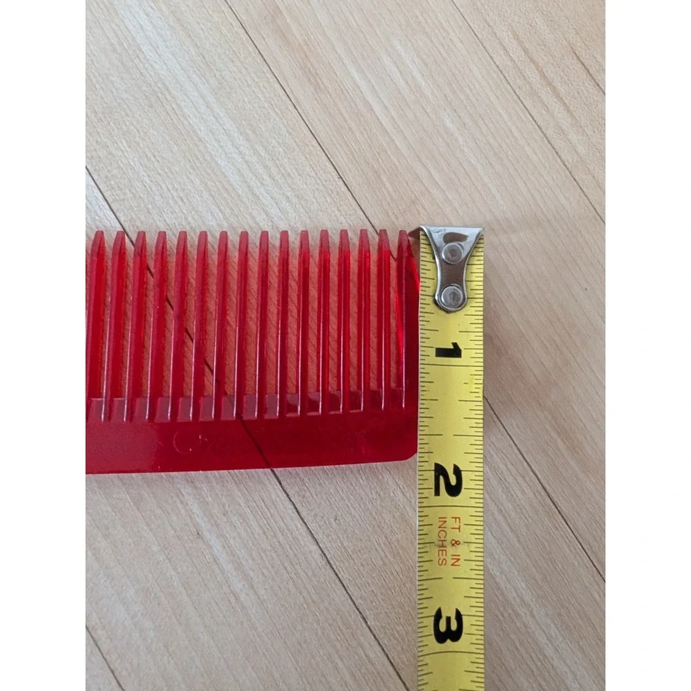 N/A vintage plastic